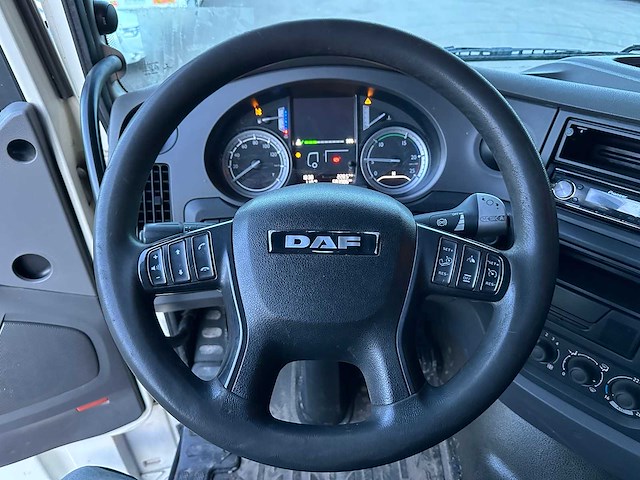Daf xf 440 ft met zeiloplegger en laadklep 21-bvj-9 / oh-95-ng - afbeelding 3 van  25