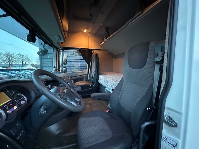 Daf xf 440 ft met zeiloplegger en laadklep 21-bvj-9 / oh-95-ng - afbeelding 24 van  25