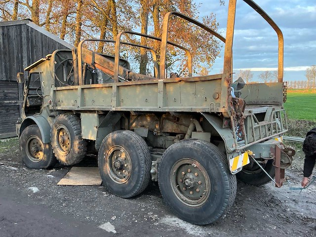Daf ya 328 oldtimer 6x6 aangedreven wegenbelasting en apk vrij diesel motor! - afbeelding 4 van  35