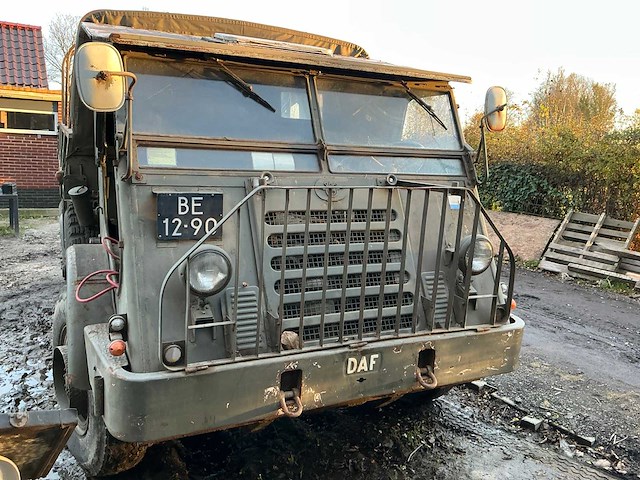 Daf ya 328 oldtimer 6x6 aangedreven wegenbelasting en apk vrij diesel motor! - afbeelding 8 van  35