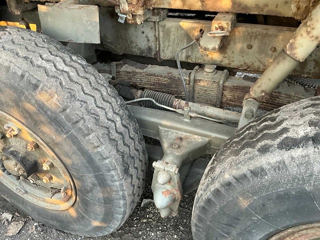 Daf ya 328 oldtimer 6x6 aangedreven wegenbelasting en apk vrij diesel motor! - afbeelding 8 van  35