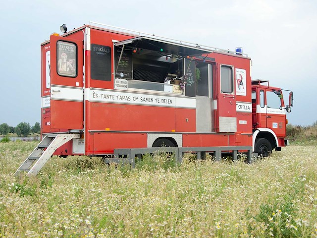 Daf900 - 1980 - oldtimer foodtruck - afbeelding 2 van  66