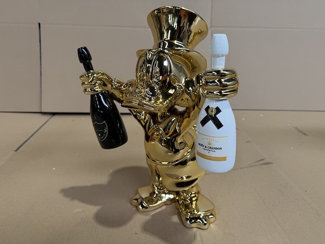 Dagobert duck beeld, lior24, goud met zwarte en witte details - afbeelding 2 van  5