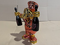 Dagobert duck beeld, lior24, goud / rood en zwart - afbeelding 2 van  4