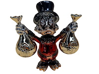 Dagobert duck beeld, lior24, rood, zwart en zilver/chroom