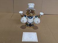 Dagobert duck beeld, lior24, wit, goud en metallic blauw - afbeelding 4 van  4