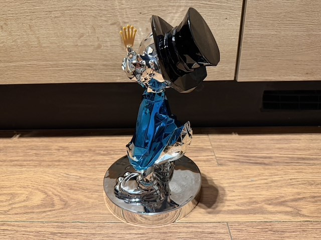Dagobert duck beeld, lior24, zilver/blauw - afbeelding 4 van  7