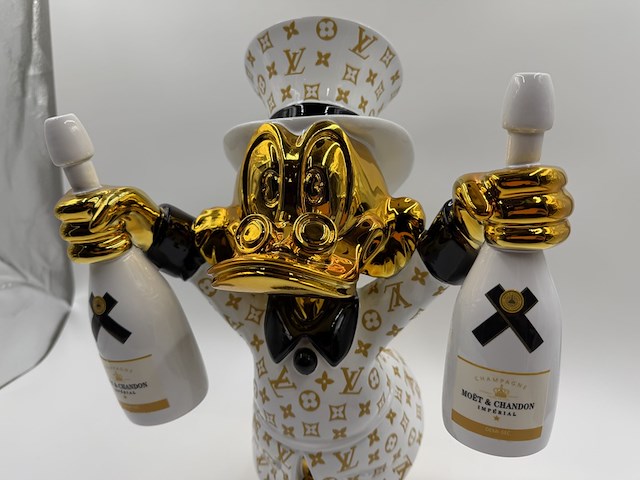 Dagobert duck beeld moët & chandon, lior24 - afbeelding 8 van  13