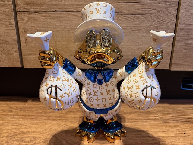 Dagobert duck sculptuur lior24 - afbeelding 2 van  4