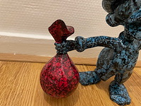 Dagobert duck sculptuur uzi - afbeelding 7 van  7