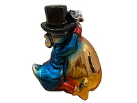 Dagobert duck sculptuur - afbeelding 8 van  11