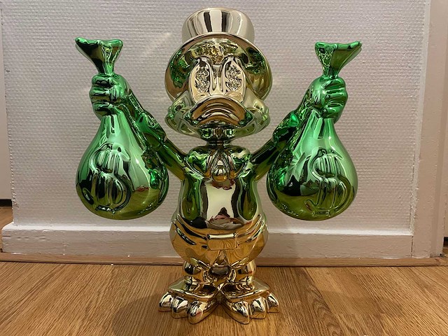 Dagobert duck sculptuur - afbeelding 5 van  12