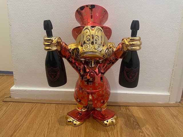 Dagobert duck sculptuur - afbeelding 1 van  6