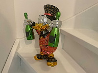 Dagobert duck sculptuur - afbeelding 10 van  10