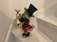 Dagobert duck sculptuur - afbeelding 5 van  7