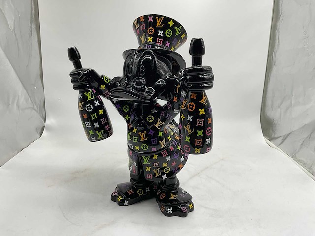 Dagobert duck sculptuur - afbeelding 1 van  6