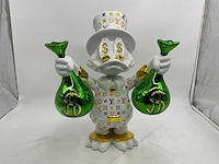 Dagobert duck sculptuur - afbeelding 2 van  9