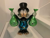 Dagobert duck sculptuur - afbeelding 2 van  8