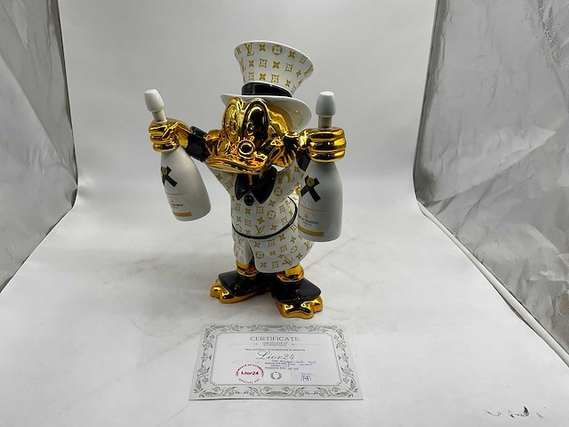 Dagobert duck sculptuur - afbeelding 2 van  9