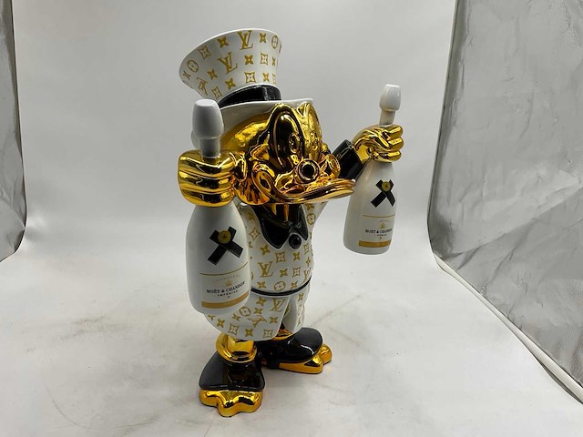 Dagobert duck sculptuur - afbeelding 5 van  9