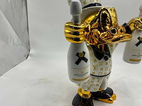 Dagobert duck sculptuur - afbeelding 6 van  9