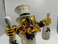 Dagobert duck sculptuur - afbeelding 7 van  9