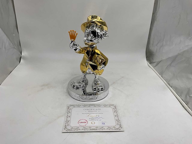Dagobert duck sculptuur - afbeelding 2 van  7