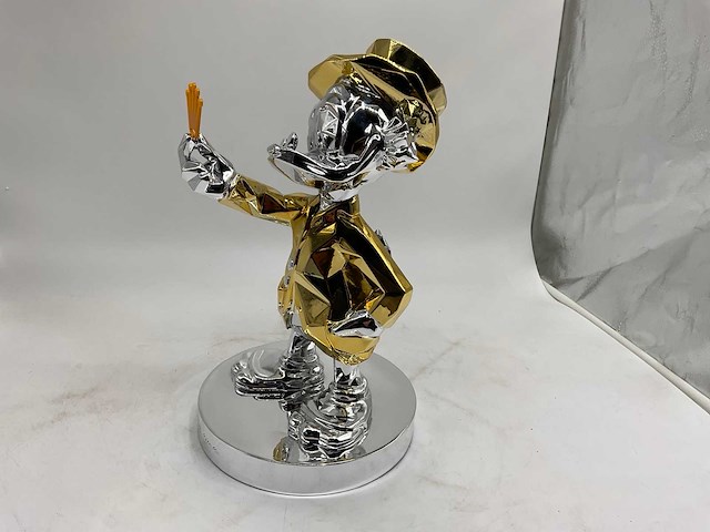 Dagobert duck sculptuur - afbeelding 4 van  7
