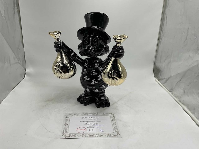 Dagobert duck sculptuur - afbeelding 3 van  11