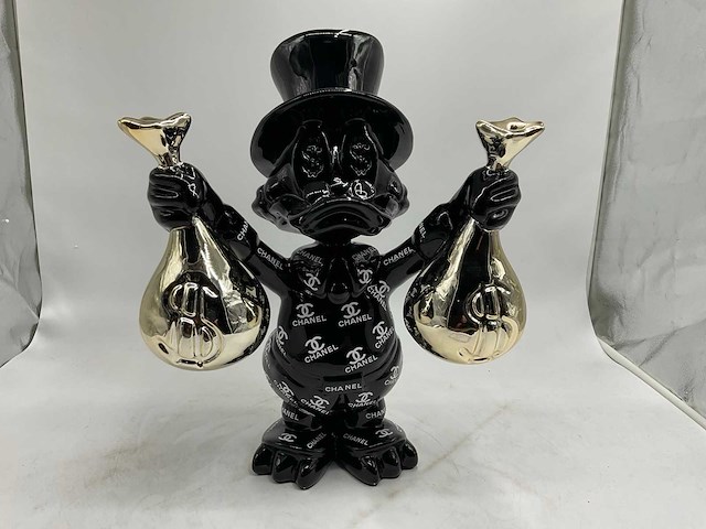 Dagobert duck sculptuur - afbeelding 5 van  11