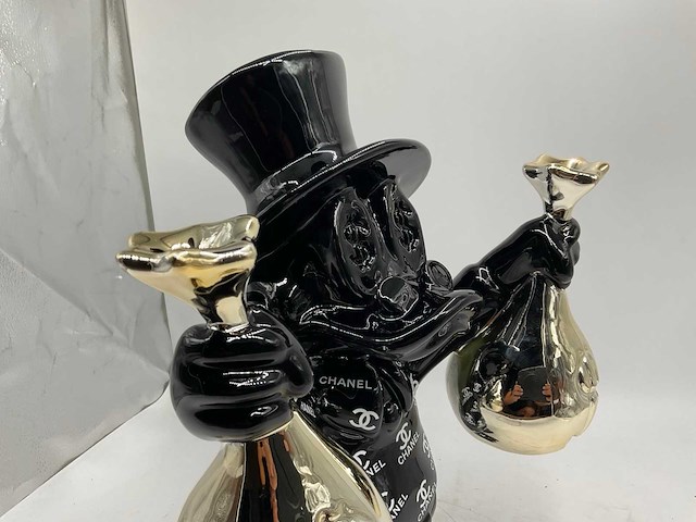 Dagobert duck sculptuur - afbeelding 8 van  11