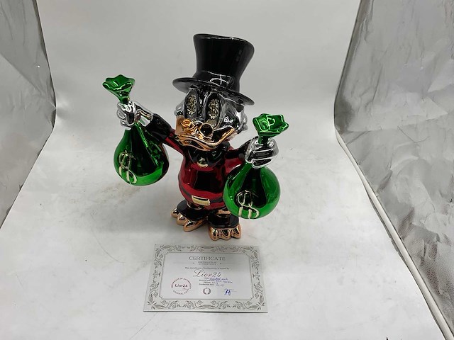 Dagobert duck sculptuur - afbeelding 2 van  9