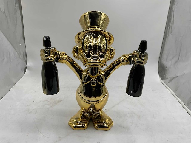 Dagobert duck sculptuur - afbeelding 2 van  9