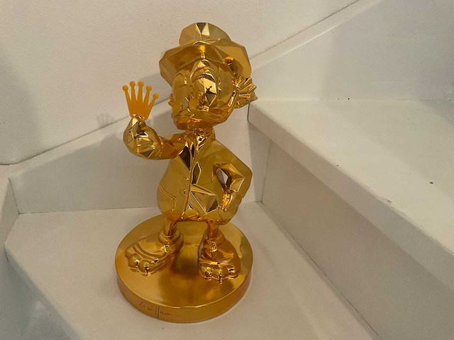 Dagobert duck sculptuur - afbeelding 1 van  8