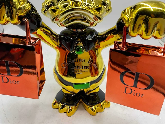Dagobert duck sculptuur - afbeelding 4 van  9