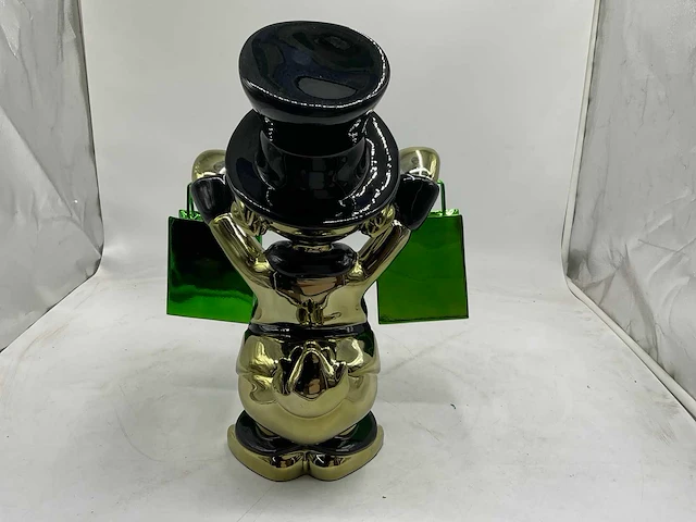 Dagobert duck sculptuur - afbeelding 7 van  9