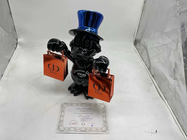 Dagobert duck sculptuur - afbeelding 8 van  9