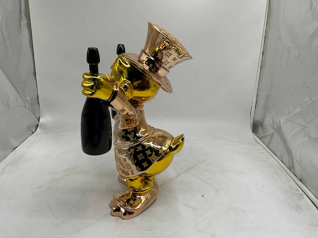 Dagobert duck sculptuur - afbeelding 5 van  6