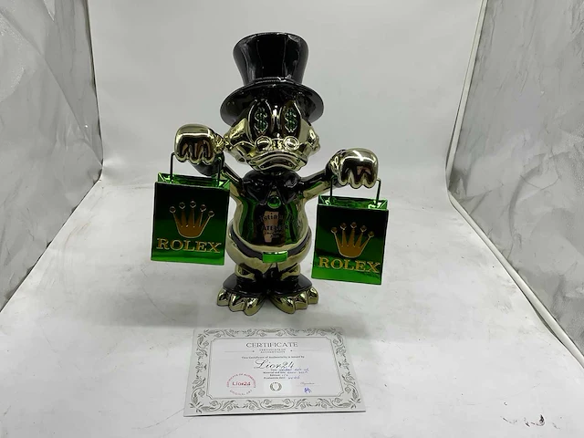 Dagobert duck sculptuur - afbeelding 5 van  11
