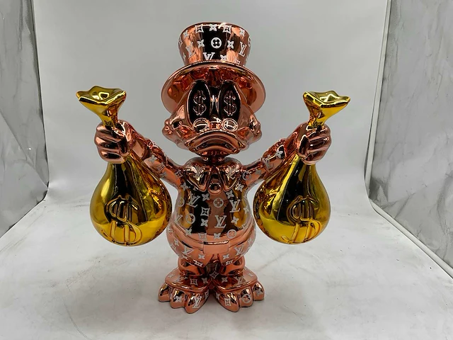 Dagobert duck sculptuur - afbeelding 2 van  10