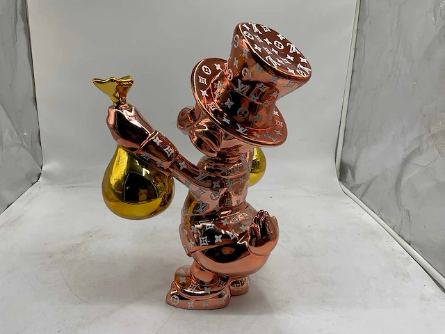 Dagobert duck sculptuur - afbeelding 6 van  10