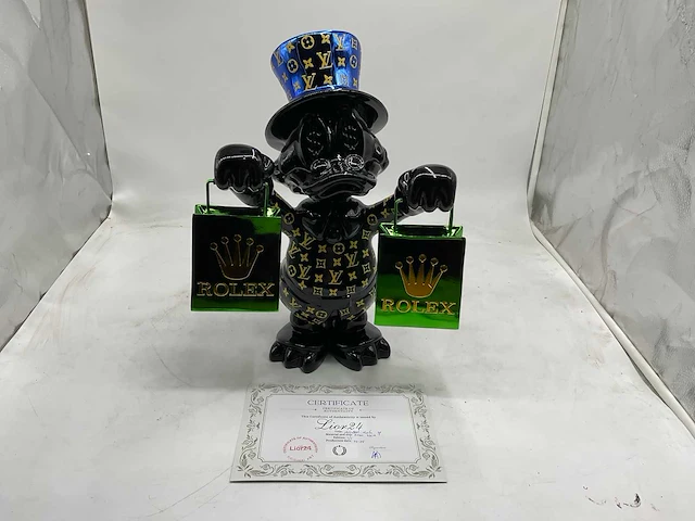 Dagobert duck sculptuur - afbeelding 3 van  9