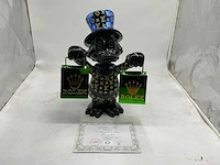 Dagobert duck sculptuur - afbeelding 3 van  9