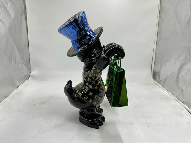 Dagobert duck sculptuur - afbeelding 6 van  9