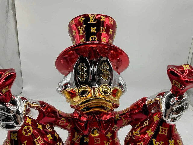 Dagobert duck sculptuur - afbeelding 2 van  11