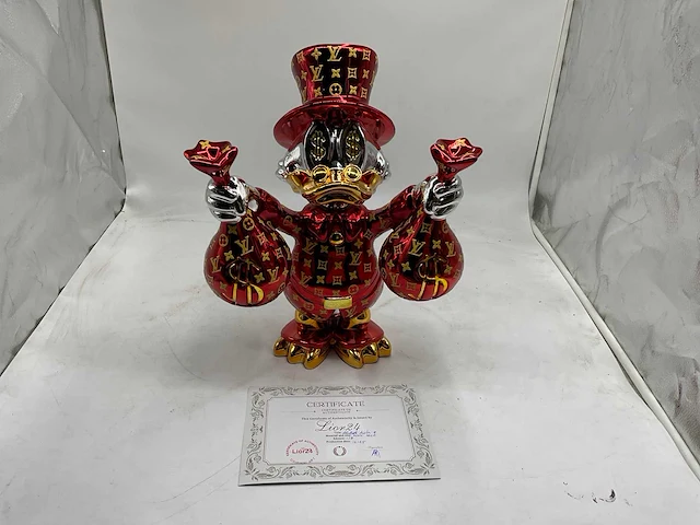 Dagobert duck sculptuur - afbeelding 5 van  11