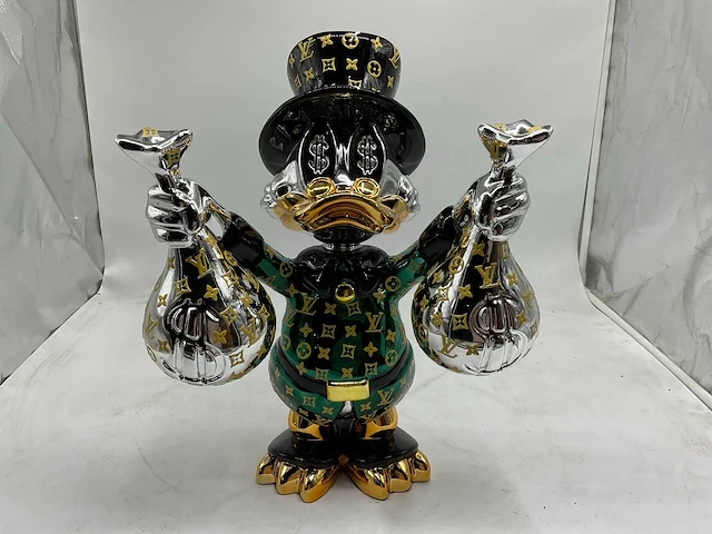 Dagobert duck sculptuur - afbeelding 5 van  12
