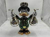 Dagobert duck sculptuur - afbeelding 5 van  12