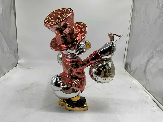 Dagobert duck sculptuur - afbeelding 10 van  12