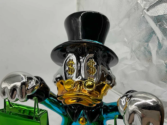 Dagobert duck sculptuur - afbeelding 2 van  11